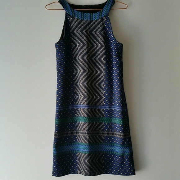 Maggy London Dresses & Skirts - Maggy London sleeveless dress size 4